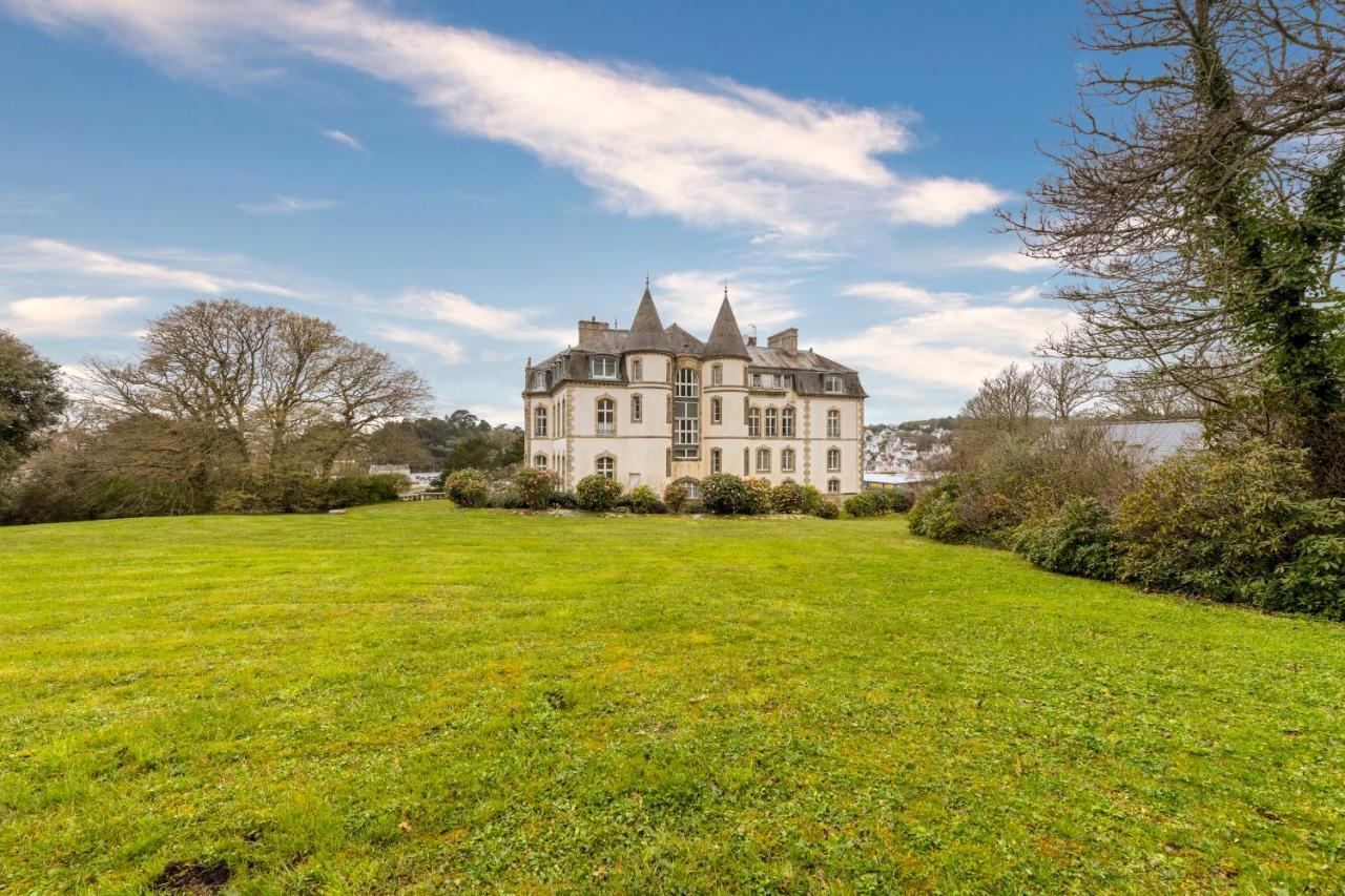 Chateau De Locqueran Pierres Et Filets Bleus Audierne Exterior photo